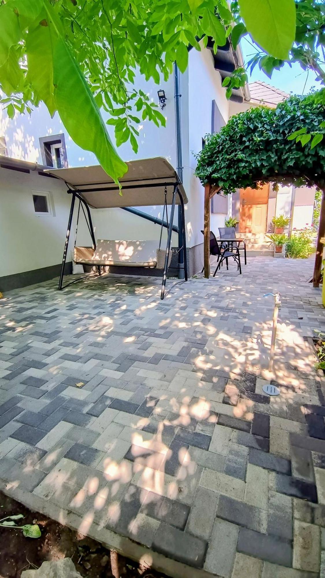 Ferienwohnung Regina Vendégház Miskolc Exterior foto